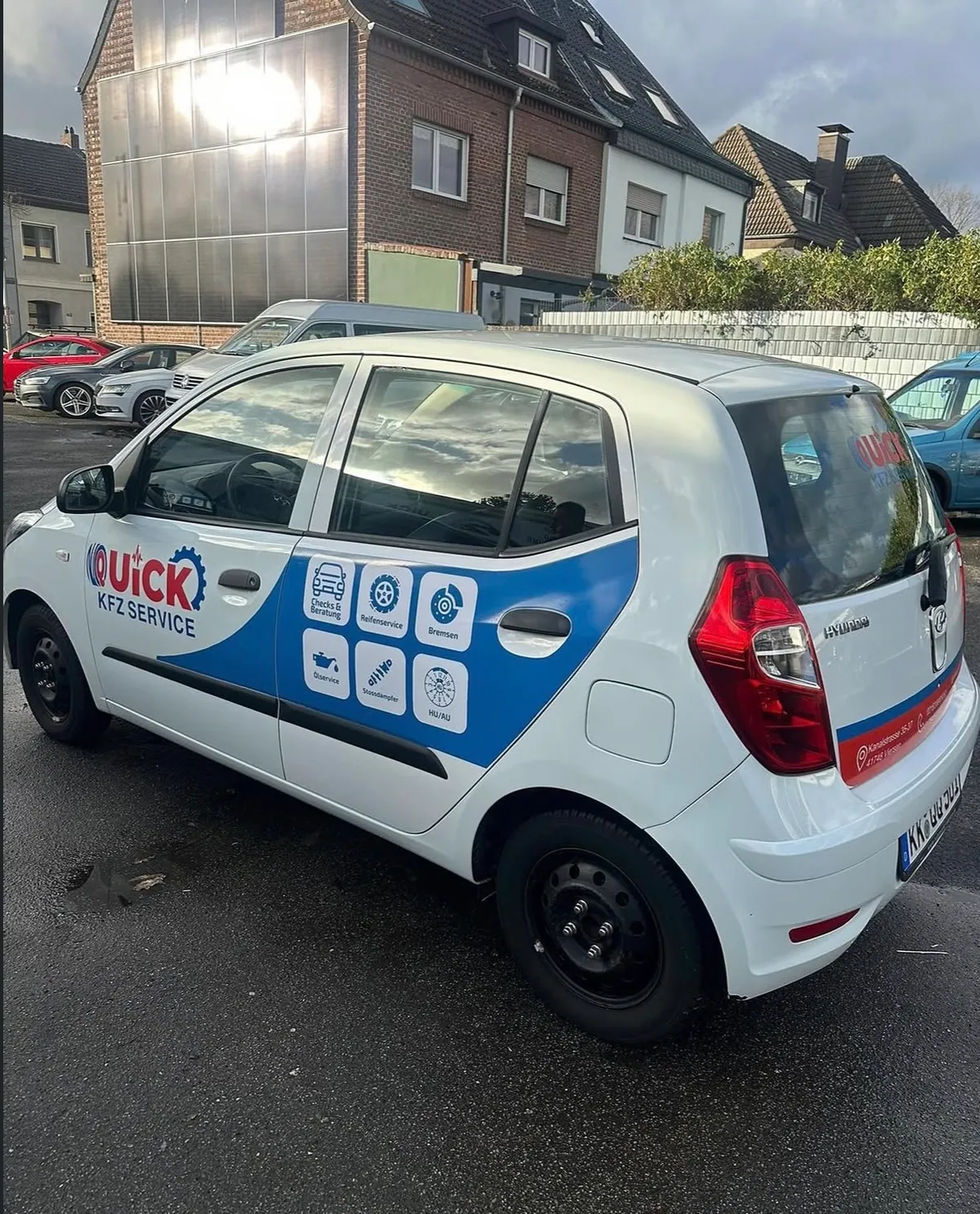Vehicle lettering for Quick KFZ Service